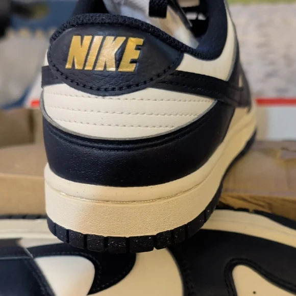 Nike Low-Top Sneakers in Navy and Cream - Picture 3 of 4